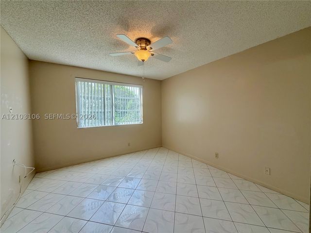 2230 N Cypress Bend Dr 308, Pompano Beach, FL 33069