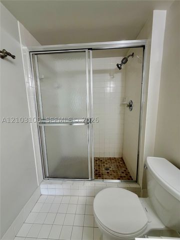 2230 N Cypress Bend Dr 308, Pompano Beach, FL 33069