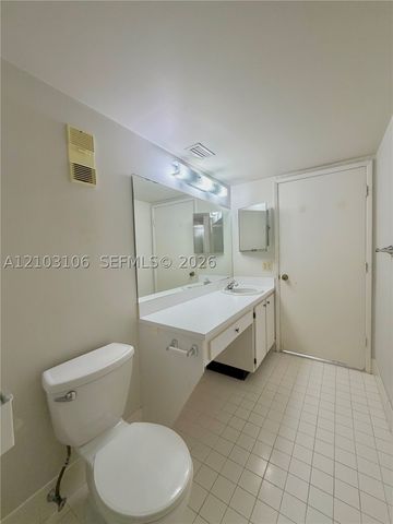 2230 N Cypress Bend Dr 308, Pompano Beach, FL 33069
