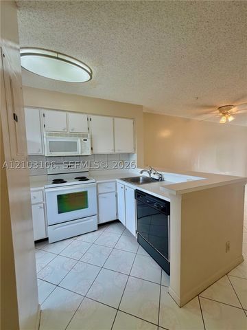 2230 N Cypress Bend Dr 308, Pompano Beach, FL 33069