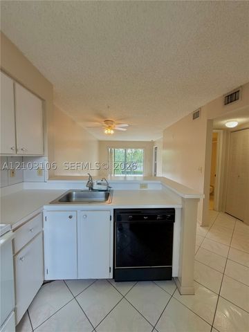 2230 N Cypress Bend Dr 308, Pompano Beach, FL 33069