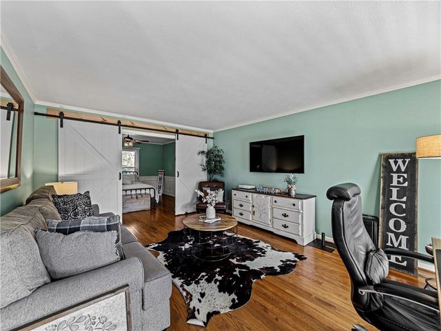 215 Pineywood Road, Griffin, GA 30224