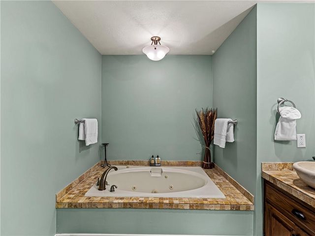 215 Pineywood Road, Griffin, GA 30224