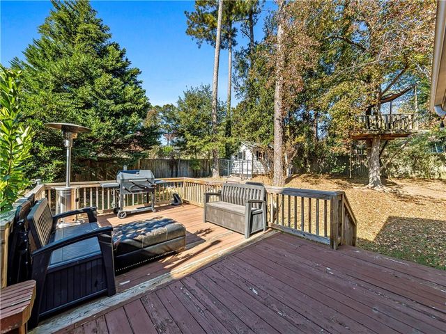 215 Pineywood Road, Griffin, GA 30224