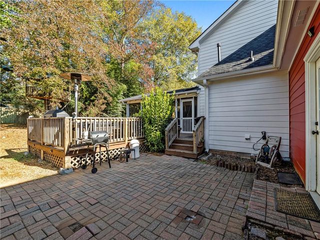 215 Pineywood Road, Griffin, GA 30224