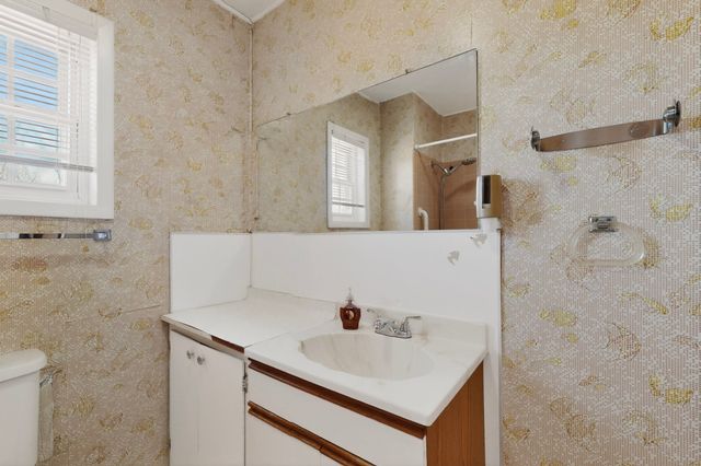 47 NM 581, Espanola, NM 87532