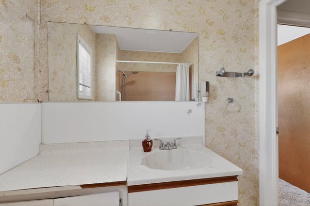 47 NM 581, Espanola, NM 87532