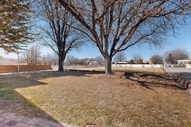 47 NM 581, Espanola, NM 87532