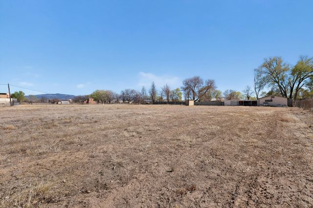 47 NM 581, Espanola, NM 87532