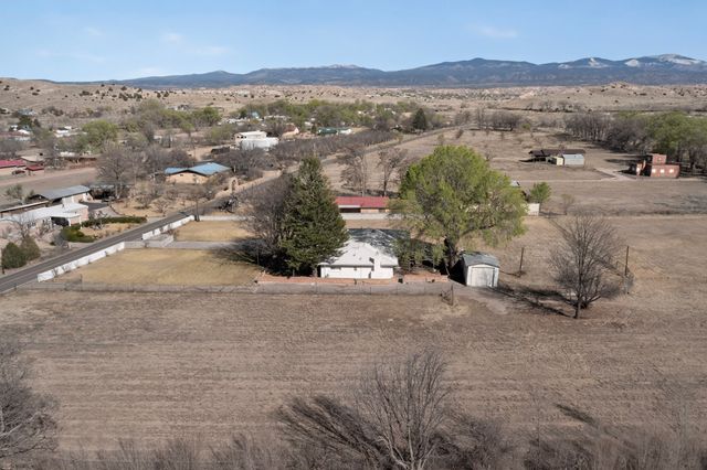 47 NM 581, Espanola, NM 87532