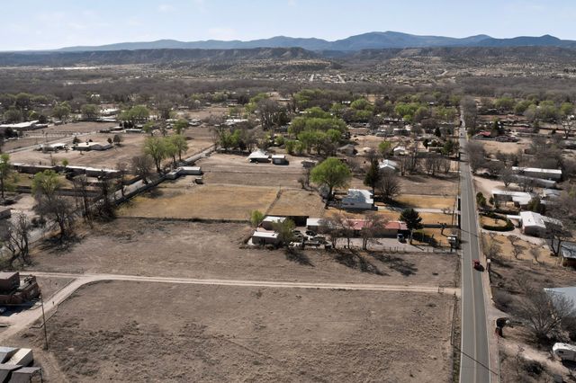 47 NM 581, Espanola, NM 87532