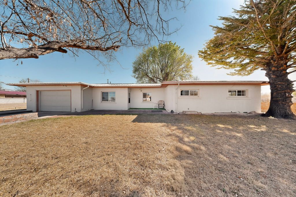 47 NM 581, Espanola, NM 87532