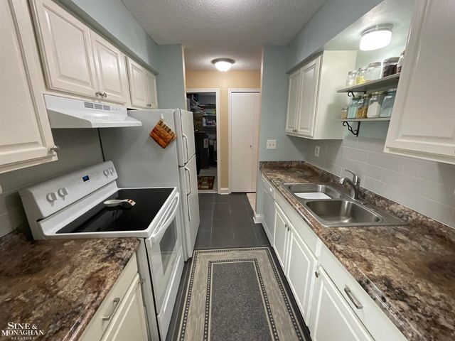 1900 River Rd D5 Road, Marysville, MI 48040