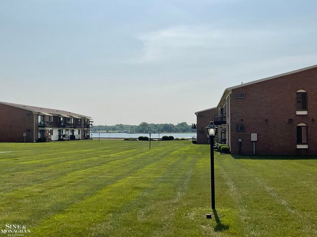 1900 River Rd D5 Road, Marysville, MI 48040