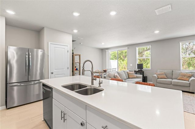 32502 LIMITLESS PLACE, Wesley Chapel, FL 33545