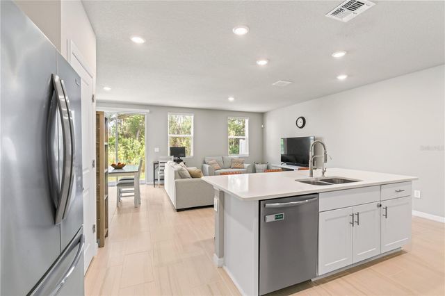 32502 LIMITLESS PLACE, Wesley Chapel, FL 33545