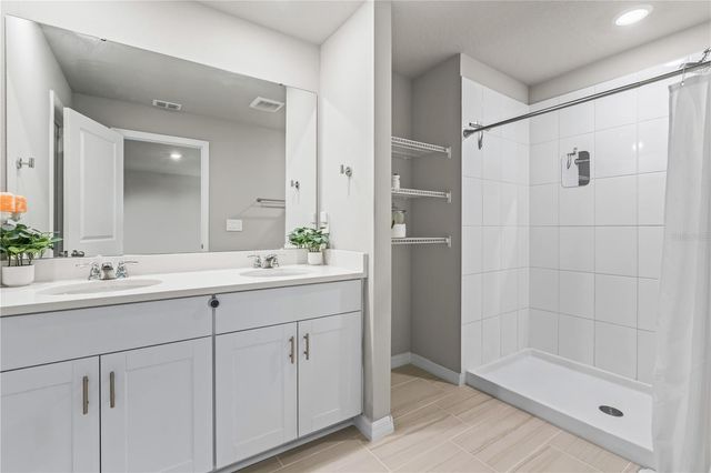 32502 LIMITLESS PLACE, Wesley Chapel, FL 33545