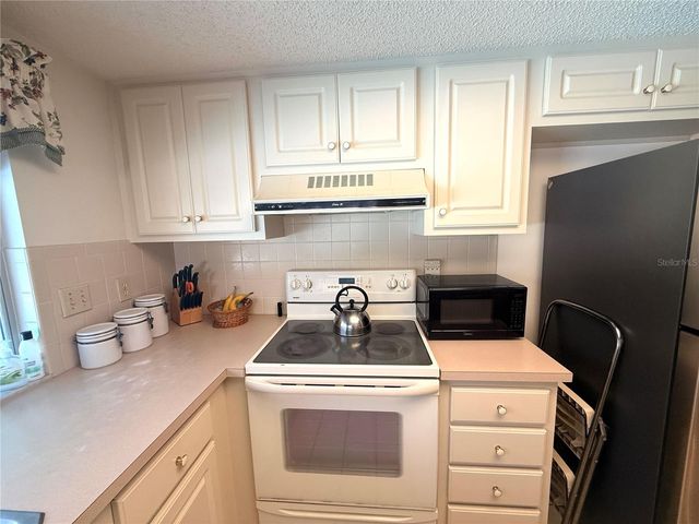 12808 PINEBROOK LANE, Hudson, FL 34667