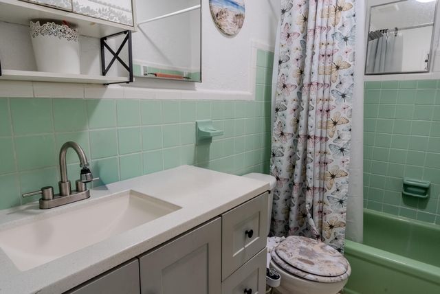 1432 SW 26th Avenue, Fort Lauderdale, FL 33312