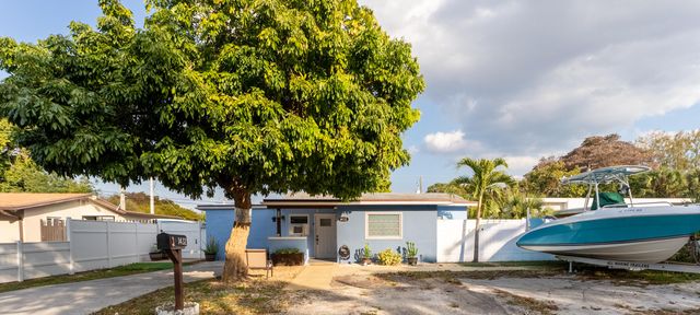 1432 SW 26th Avenue, Fort Lauderdale, FL 33312