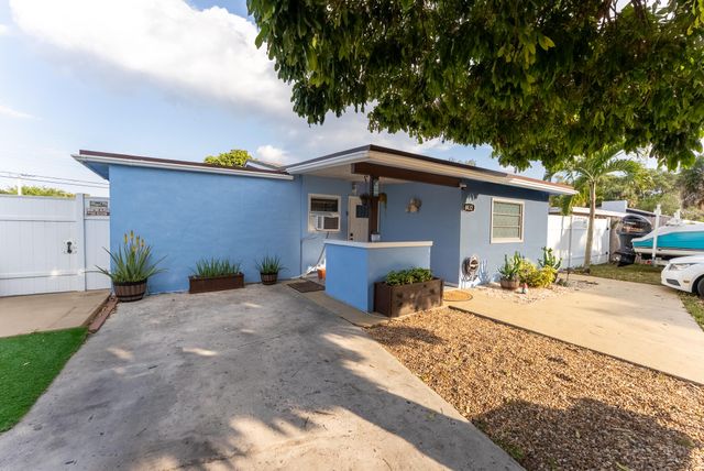 1432 SW 26th Avenue, Fort Lauderdale, FL 33312