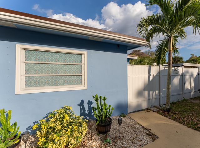 1432 SW 26th Avenue, Fort Lauderdale, FL 33312