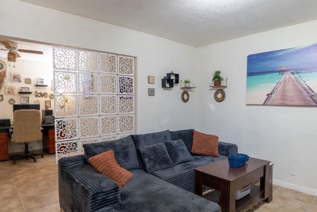 1432 SW 26th Avenue, Fort Lauderdale, FL 33312