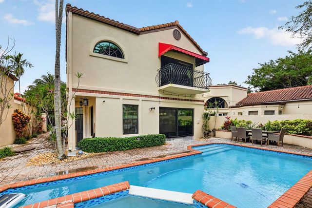23260 Mirabella Circle N, Boca Raton, FL 33433