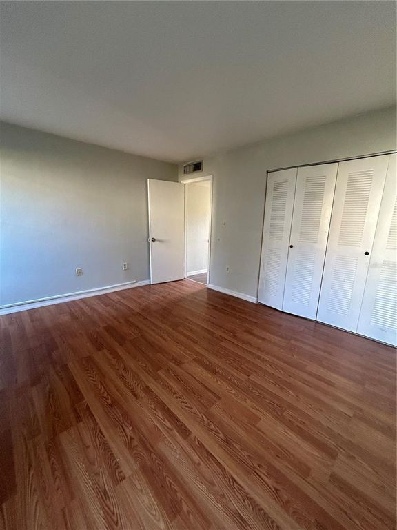 Image 8 of property listing at 2811 SW ARCHER ROAD X203, Gainesville, FL 32608