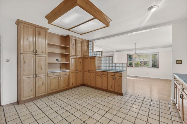 525 Sierra Drive SE, Albuquerque, NM 87108