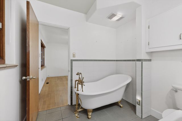 525 Sierra Drive SE, Albuquerque, NM 87108