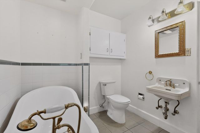 525 Sierra Drive SE, Albuquerque, NM 87108