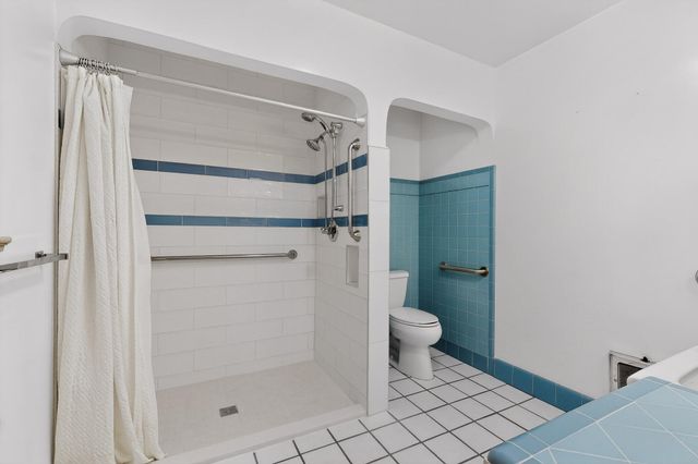 525 Sierra Drive SE, Albuquerque, NM 87108