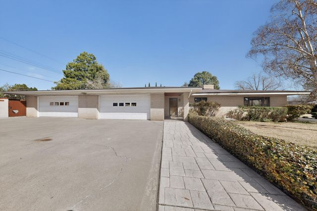 525 Sierra Drive SE, Albuquerque, NM 87108