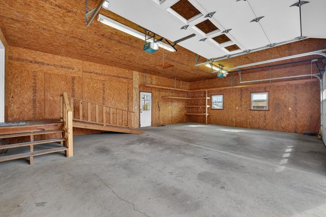 679 Howell Hill Rd, Flintville, TN 37335