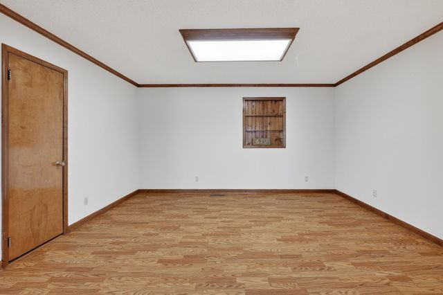 679 Howell Hill Rd, Flintville, TN 37335