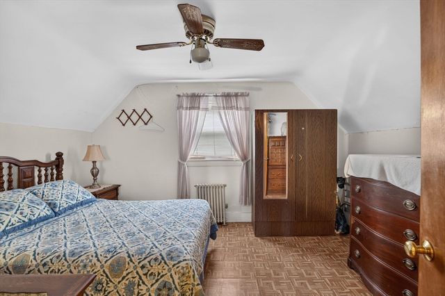 549 Main St, Medford, MA 02155