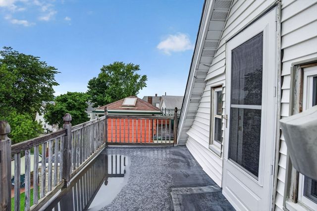 549 Main St, Medford, MA 02155