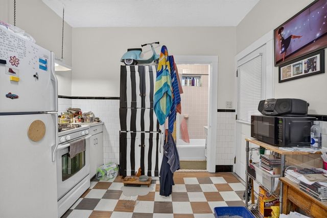 549 Main St, Medford, MA 02155