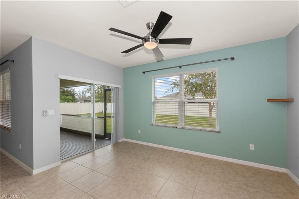 Image 12 of property listing at 2701 SW 4th PL, Cape Coral, FL 33914