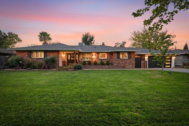 711 La Sierra Dr, Sacramento, CA 95864