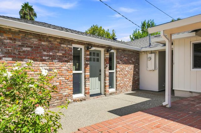 711 La Sierra Dr, Sacramento, CA 95864