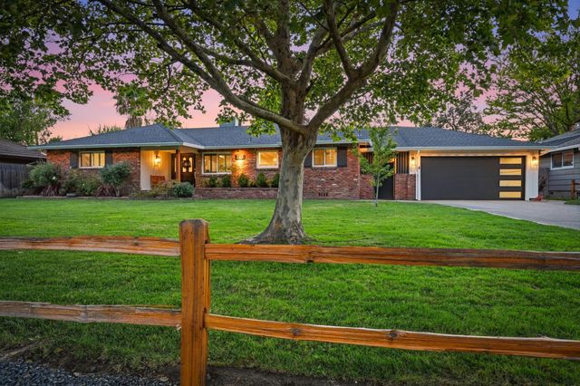 711 La Sierra Dr, Sacramento, CA 95864