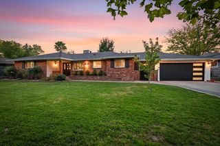 711 La Sierra Dr, Sacramento, CA 95864