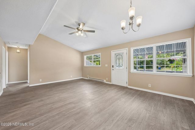 1009 CALHOUN Street, Fernandina Beach, FL 32034