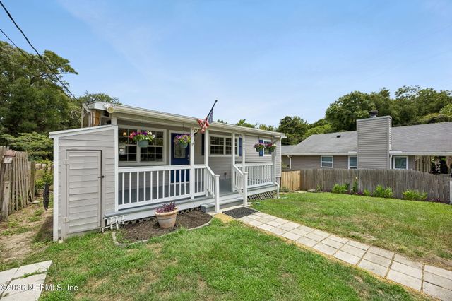 1009 CALHOUN Street, Fernandina Beach, FL 32034