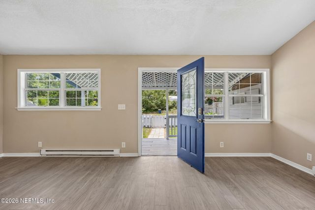 1009 CALHOUN Street, Fernandina Beach, FL 32034