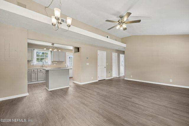 1009 CALHOUN Street, Fernandina Beach, FL 32034