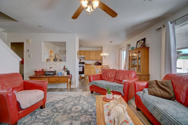 8309 Casa Gris Court NW, Albuquerque, NM 87120