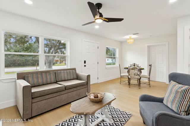 14051 CLARIDGE Road N, Jacksonville, FL 32250